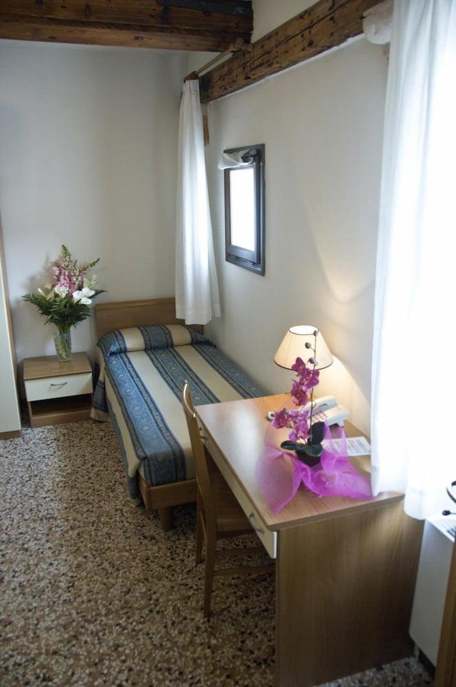 Bed and Breakfast Casa Sant'Andrea Венеция Экстерьер фото